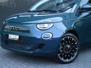 Fiat 500e La Prima by Bocelli 42 kWh | JBL | Winter | Camera | 17′