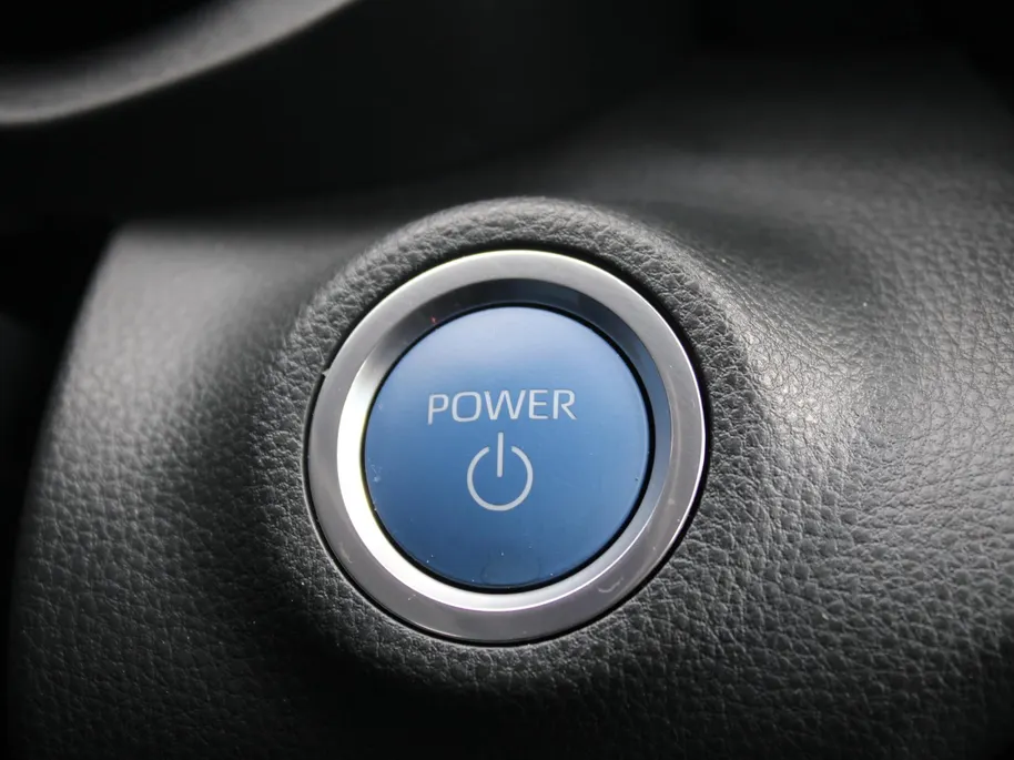 Mazda 2 Hybrid 1.5 Agile | Comfort pakket | 15' LM | Stuur/-stoelverwarming | Carplay | Cruise adapt. |