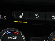 Volkswagen T-Roc 1.5 TSI 150pk DSG Sport Apple/Android Car Play · Elek. Achterklep · Stoelverwarming · Cruise Control · Navigatie ·
