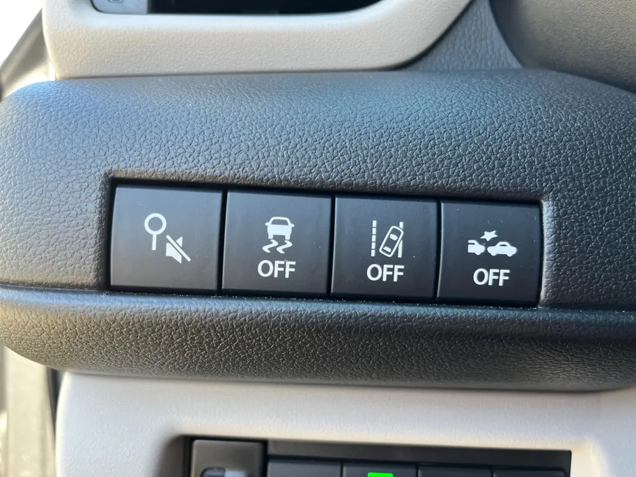 Suzuki Swift 1.2 Select Smart Hybrid | Adaptieve Cruise Control | Dodehoek Detectie | Stoelverwarming | Navigatie | Apple/Android Carplay |