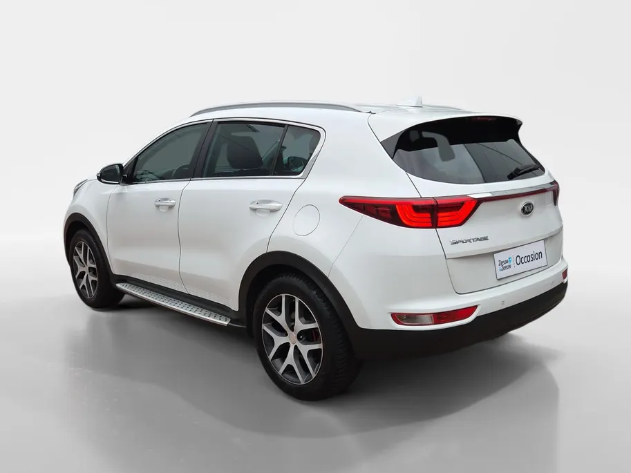 Kia Sportage 1.6 GDI DynamicLine | Dealer Onderhouden | Stoelverwarming voor en achter | camera | Navigatie | Cruise Control | LM Velgen 17' | Lader | 12 Maanden BOVAG Garantie |