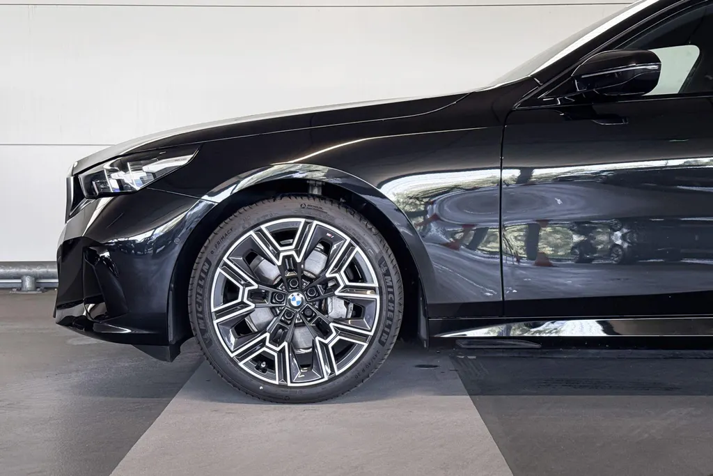 BMW i5 Touring eDrive40 M Sport Edition 84 kWh