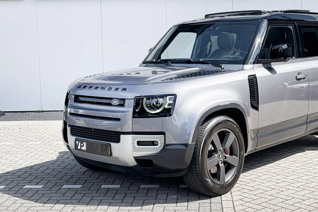 Land Rover Defender 110 2.0 P400e 110 X-Dynamic HSE