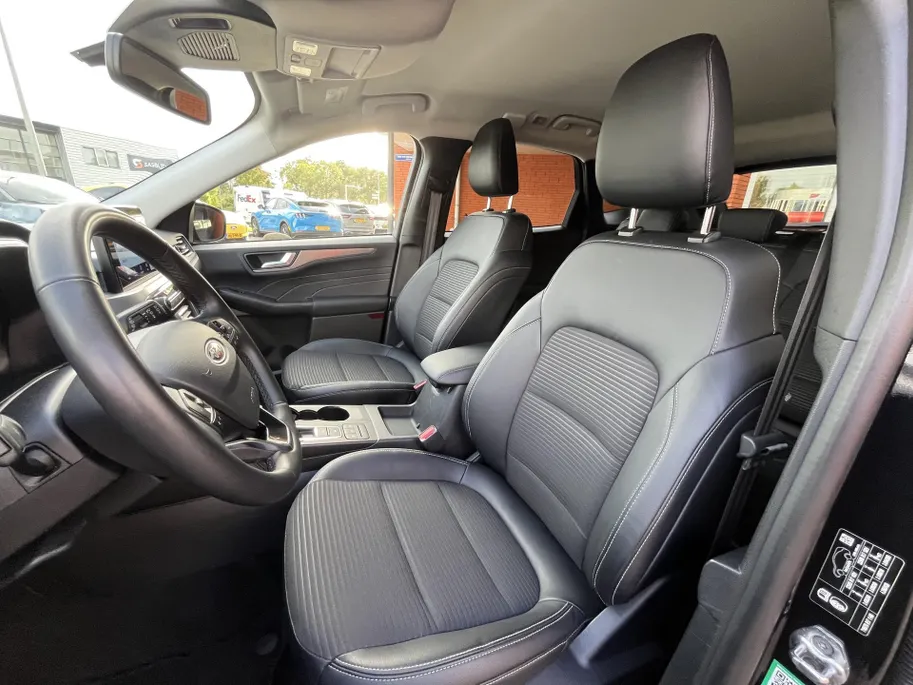 Ford Kuga 2.5 PHEV Titanium STOELVERWARMING.