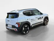 Kia EV2 Plus Advanced 42.2 kWh STOEL & STUURVERWARMING | PANORAMADAK | ELEKTRISCHE STOELVERST | RESTERENDE FABRIEKSGARANTIE TM 2036