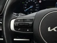 Kia Sportage 1.6 T-GDi Hybrid GT-PlusLine | Apple Carplay/ Android Auto | Navigatiesysteem | Licht + Regensensor | Stoelverwarming + Stoelkoeling | Stuurverwarming | Elektrisch Verstelbare Voorstoelen | Geheugen op Bestuurdersstoel | Elektrisch Schuif / Kanteldak | El