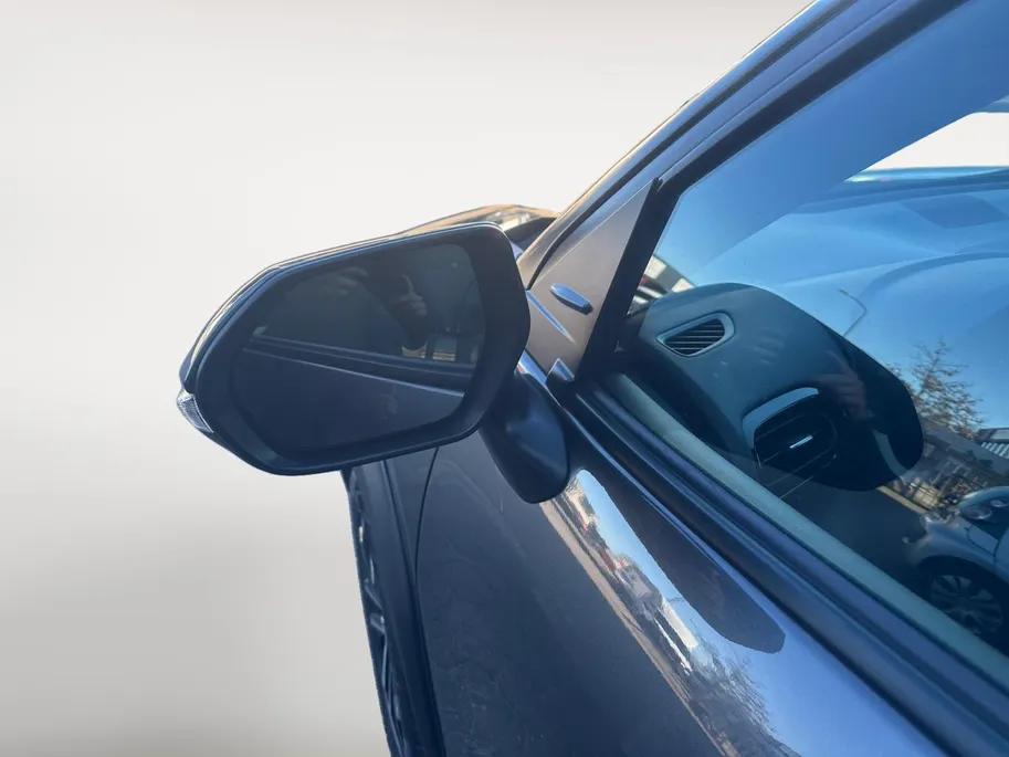 Toyota Yaris Cross 1.5 Hybrid 115 First Edition | CAMERA | CARPLAY | STOEL - STUUR - VOORRUITVERWARMING |