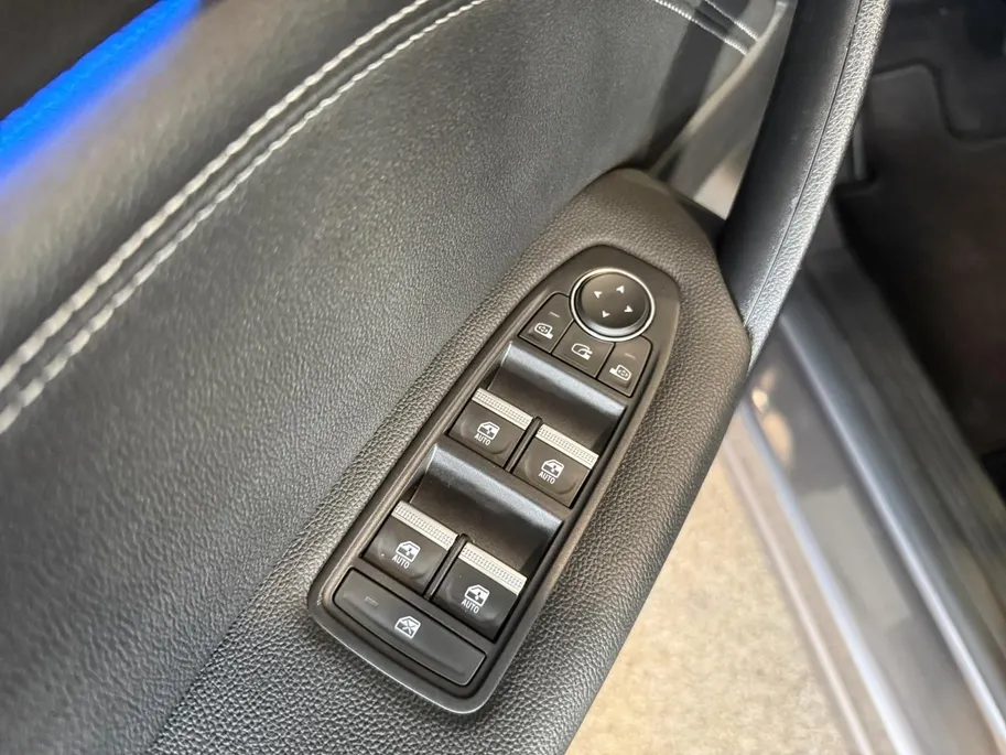 Renault Captur 1.6 E-Tech full hybrid 145 techno *Aut*Navi+Camera*Climate*Parkeersensoren*Trekhaak!
