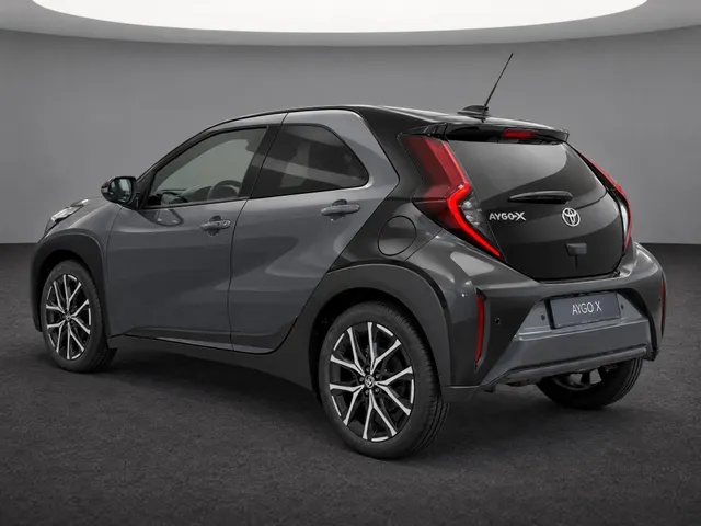 Toyota Aygo X Hybrid 115 GR Sport | Nieuw Uit Voorraad |
