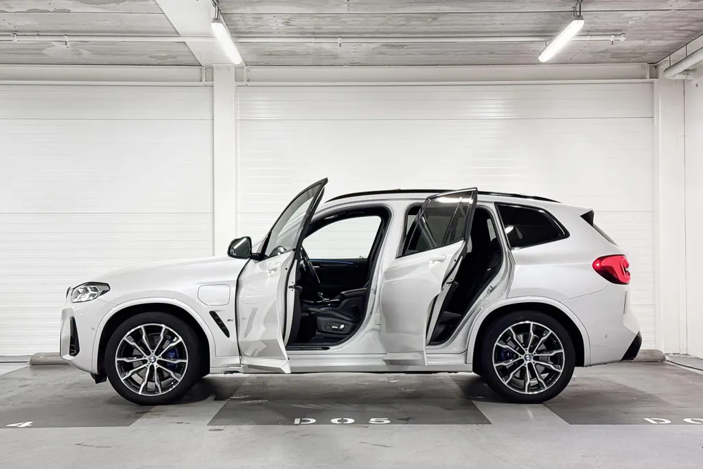 BMW X3 xDrive30e High Executive