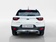 Kia Stonic 1.0 T-GDi MHEV DynamicLine | Automaat | Apple CarPlay & Android Auto | Trekhaak | Parkeercamera