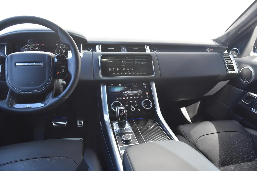 Land Rover Range Rover Sport SVR