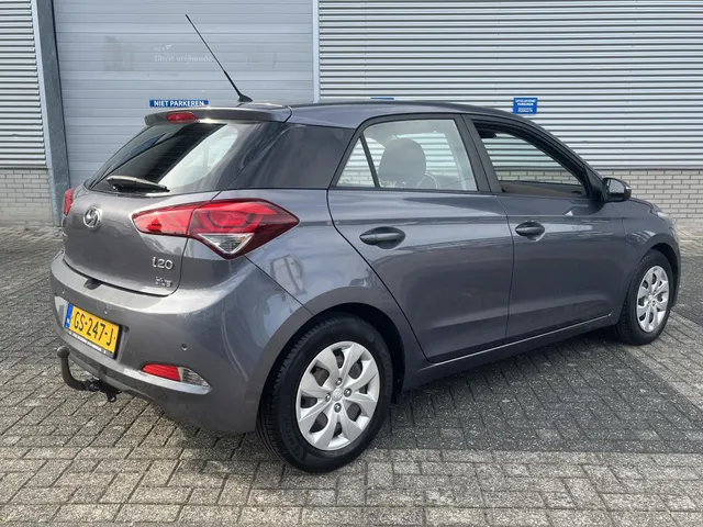 Hyundai i20 1.2 HP i-Motion Comfort Climate Cotrol | Trekhaak| Rijklaarprijs
