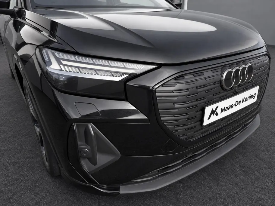 Audi Q4 Sportback e-tron 45 quattro 82 kWh / 285pk S Edition · SONOS · Trekhaak  · Camera  · Elektrische stoelverstelling · Stoelverwarming · Apple/Android Car Play · 20'' ·