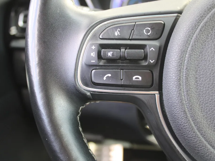 Kia Niro 1.6 GDi Hybrid DynamicPlusLine | Stuur-/stoelverwarming | Camera | Leer | Navi | Clima | Cruise adapt. | LED | Keyless | 16' LM |