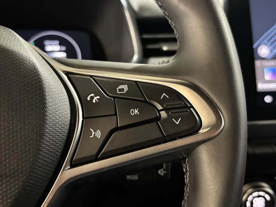 Renault Clio 90PK TCe GPF Techno | 9,3' Navi | Climate Control | Digital Cockpit | Camera | Parkeersensoren | Apple CarPlay/Android Auto | Full LED | Lichtemetalen Velgen | Licht & Regen Sensor |