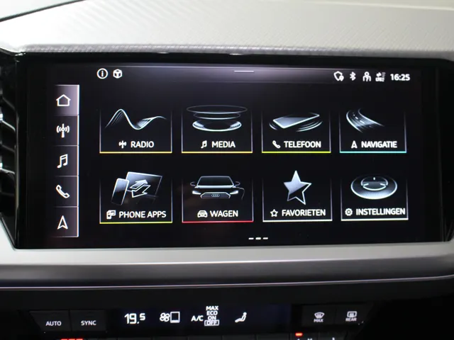 Audi Q4 e-tron 40 Advanced edition 77 kWh Navigatie | Inklapbare spiegels | Stoelverwarming | 98% SoH