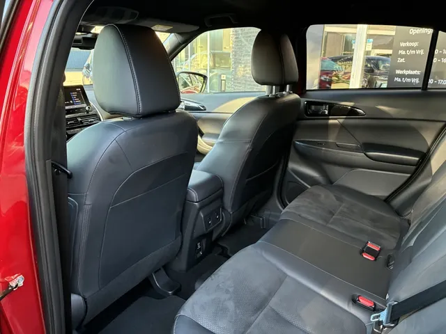 Mitsubishi Eclipse Cross 2.4 PHEV First Ed.