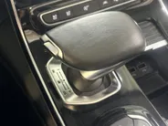 Renault Espace 225PK TCe Initiale Paris 7p. Automaat | 7 Zitplaatsen | Stoelverwarming | Schuif/Kantel Dak | Stoelverkoeling | Semi Elektrische Wegklapbare Trekhaak | Climate Control | Apple CarPlay/Android Auto | Head Up Display | Wit Leder | Camera | Parkeersensoren |