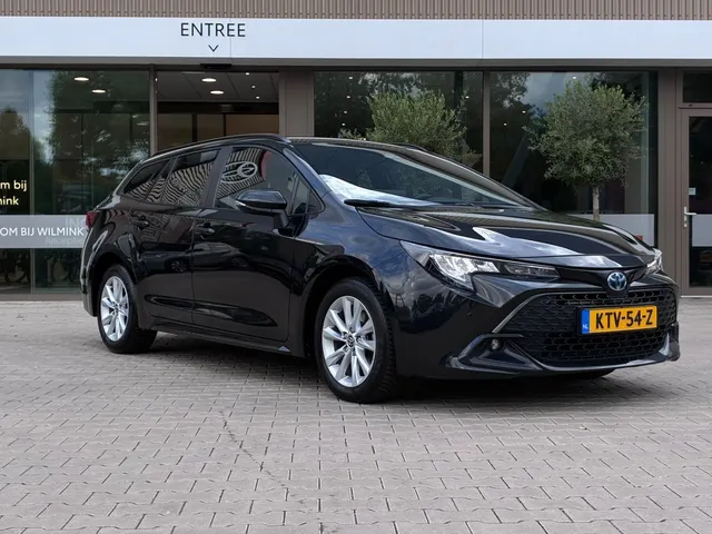 Toyota Corolla Touring Sports Hybrid 140 Dynamic Limited | Stoelverwarming | Parkeersensoren