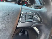 Ford Kuga 1.5 EcoBoost Titanium nette dealer auto | Wegklapbare trekhaak| Navigatie| elec achterklep| Parkeersensoren| 4 seizoen banden| Stuur verwarming| Stoel verwarming| Vooruit verwarming| Climate Control |