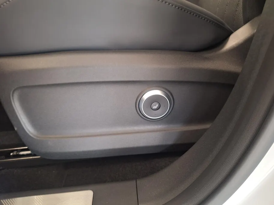Omoda 9 9 PHEV Premium Panoramadak - 1100KM Bereik
