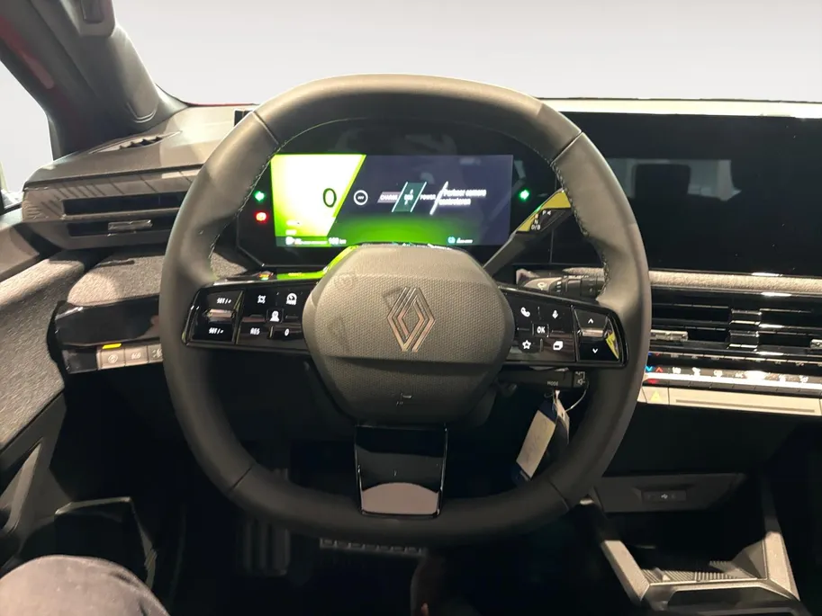 Renault Clio 1.8 Hybrid 160 evolution Direct uit voorraad leverbaar! | 5 jaar garantie | Staat in de showroom bij Renault Den Haag! |
