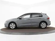 Volkswagen Golf 1.0 eTSI 110pk DSG Life · Camera · Apple/Android Car Play · Navigatie · P-Sensoren · Sfeerverlichting · 16'' Inch · Garantie t/m 06-02-2028 of 100.000km