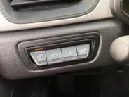 Renault Captur 1.3 mild hybrid 160 *Automaat*Navi via Carplay*Camera*Parkeersensoren*Stoelverwarming*Cruise Control*Zeer nette auto!