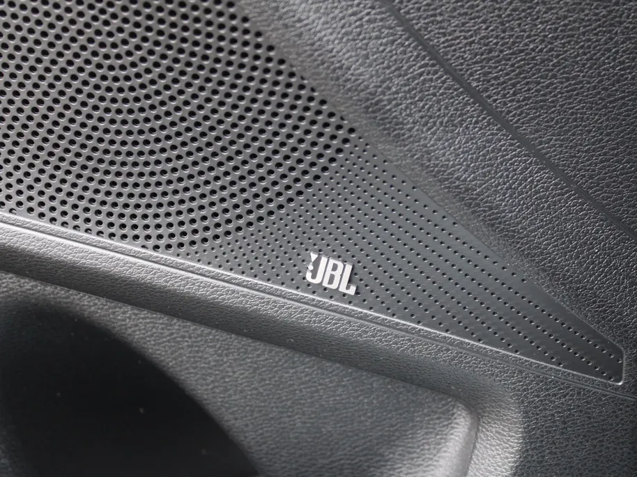 Kia Ceed Sportswagon 1.0 T-GDi MHEV Design Edition | Stuur-/stoelverwarming | Cruise adapt. | Camera | 16' LM | Elek. achterklep | JBL audio | LED |