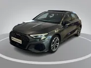 Audi A3 Sportback 40 TFSIe 150kW/204PK S Line · Panoramadak · Stoelverwarming · Apple/Android Car Play ·  Drive select · Leder/Stof