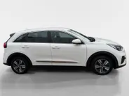 Kia Niro 1.6 GDi PHEV Edition | AUTOMAAT | TREKHAAK | CAMERA | CLIMATE & CRUISE CONTROLE | ANDROID & APPLE CARPLAY | ETC..