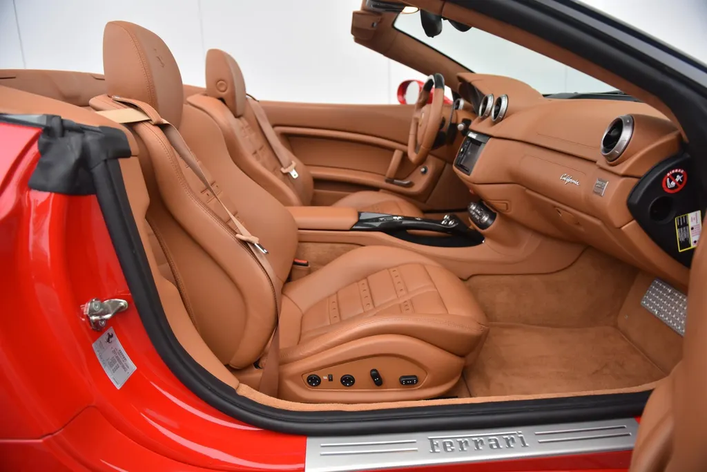Ferrari California 4.3 V8 HELE