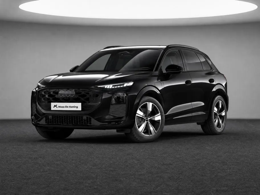 Audi Q3 1.5 200kW e-hybrid S edition 272 PK · Tech plus · Trekhaak Elek. wegklapbaar · Glazen panoramadak