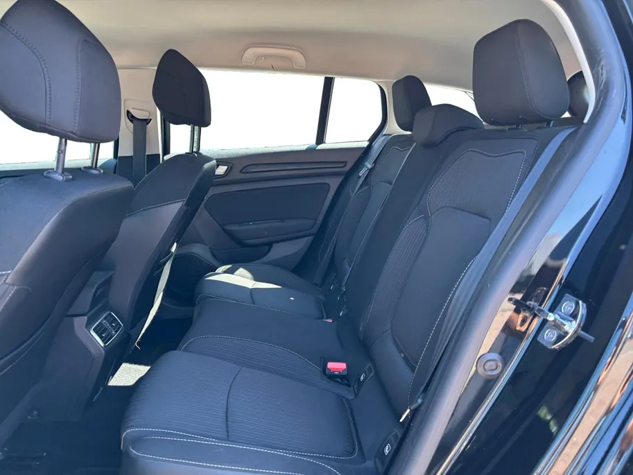 Renault Mégane Estate 1.2 TCe Bose | Trekhaak | Bose | LM Velgen | Climate |