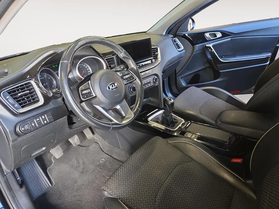 Kia XCeed 1.0 T-GDi DynamicLine | 1e Eigenaar | Dealer onderhouden | Carplay | camera | Navigatie | Cruise Control | LM Velgen 18' | 12 Maanden Bovag Garantie | NAP