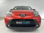 Toyota Aygo X 1.0 VVT-i S-CVT Pulse Plus Automaat | Keyless Entry | Parkeersensoren voor + achter | 17'' L.M. Velgen