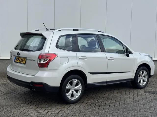 Subaru Forester 2.0 Luxury Automaat | Carplay / Android Auto | Camera | Cruise