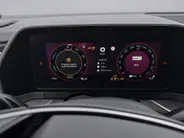 Škoda Kodiaq Sportline Business 1.5 TSI PHEV 150 kW / 204 PK | Steel Grey | 19'' tirsuli aero velgen | Trekhaak wegklapbaar | 2000,- inruilvoordeel!