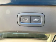 Lynk & Co 01 1.5 PHEV 260pk Plug-In Hybride (70 km elektrisch) | Panodak | CarPlay | Memory | LED | Etc.