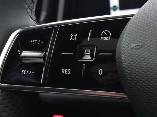 Mitsubishi Eclipse Cross Instyle 87 kWh