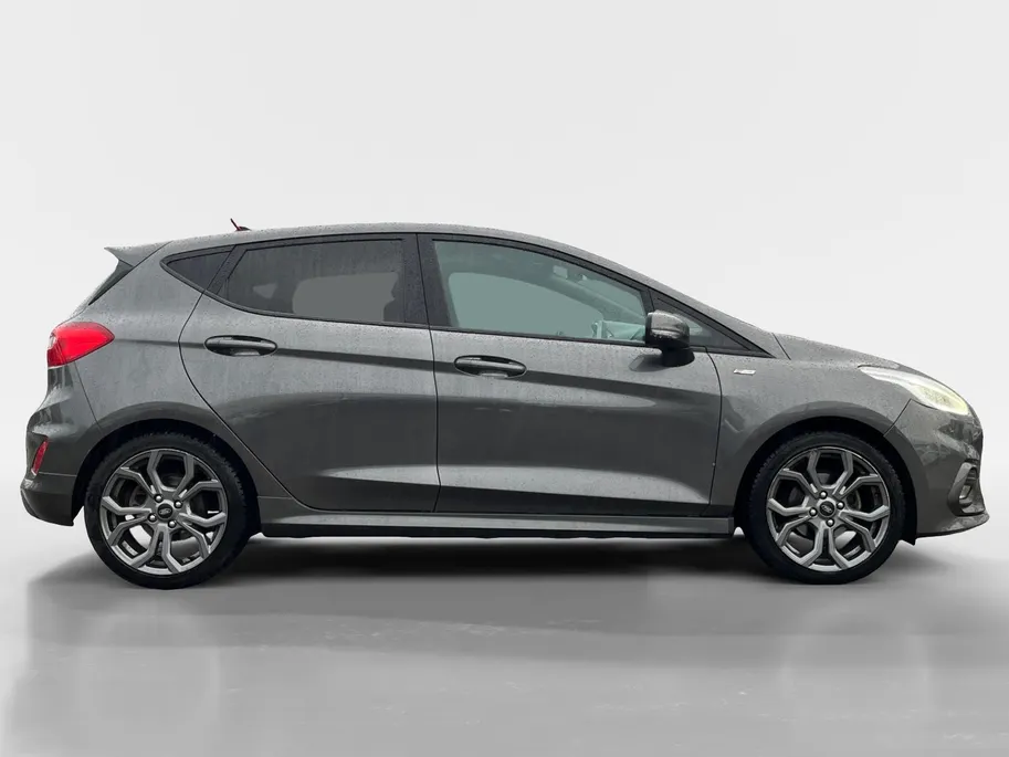 Ford Fiesta 1.0 EcoBoost ST-Line |Apple Carplay/Android Auto|lichtmetalen velgen 17'| Spoiler| Voorruitverwarming|12 maanden Bovag garantie|