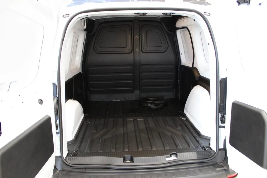Nissan Townstar N-Connecta L2 44 kWh Nissan TOWNSTAR N-Connecta L2 45 kWh | 22% VOORRAAD KORTING | TREKVERMOGEN 1500KG | APPLE CAR/ANDROID AUTO | ECO LEDER |SEBA SUBSIDIE MOGELIJK TOT 5000 EURO |