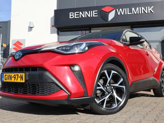 Toyota C-HR 1.8 Hybrid Style Bi-tone | Stuur en stoelverwarming | Blindspot | Trekhaak