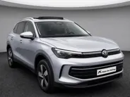 Volkswagen Tiguan 1.5eHybrid 150kW/204PK Life Edition · Panoramadak · Camera + Parkeersensoren · Stoel- & stuurverwarming · Garantie t/m 26-02-2029 of 100000km.
