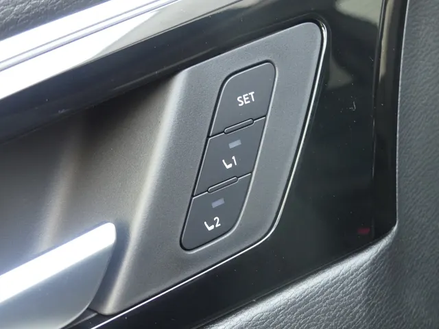 Mitsubishi Outlander 2.4 PHEV Instyle ( meerder kleuren leverbaar )