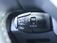 Peugeot 3008 1.6 e-THP Allure | Trekhaak | Navi | Elektr. achterklep | Camera | Apple Carplay/Android Auto | Cruise | 18' LM | All seasons |