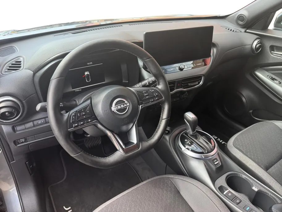 Nissan Juke 1.6 Hybrid N-Design WK DEAL € 500,- korting |Lichtmetalen velgen | Metallic lak| Navigatie | Camera | Automaat | Stuur/Stoel verwarming