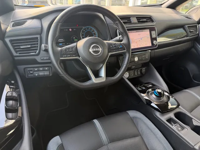 Nissan Leaf Electric 39kWh Tekna | Leder | Navigatie | Apple CarPlay | Android Auto | App Connect | Keyless