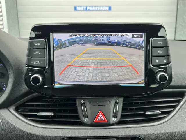 Hyundai i30 Wagon 1.4 T-GDI Premium | Apple Carplay & Android Auto | Climate Control | Lichtmetalen Velgen | Cruise Control